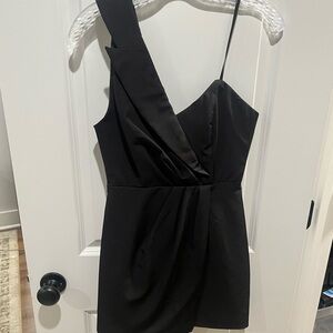 Elegant Black One-Shoulder Dress